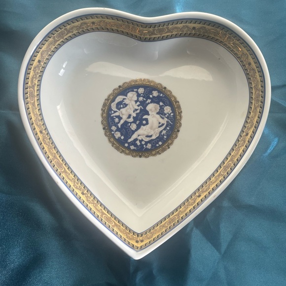 Limoges European French ChicPutti Cherub Heart Dish Plate 9 1/2” by 9”
